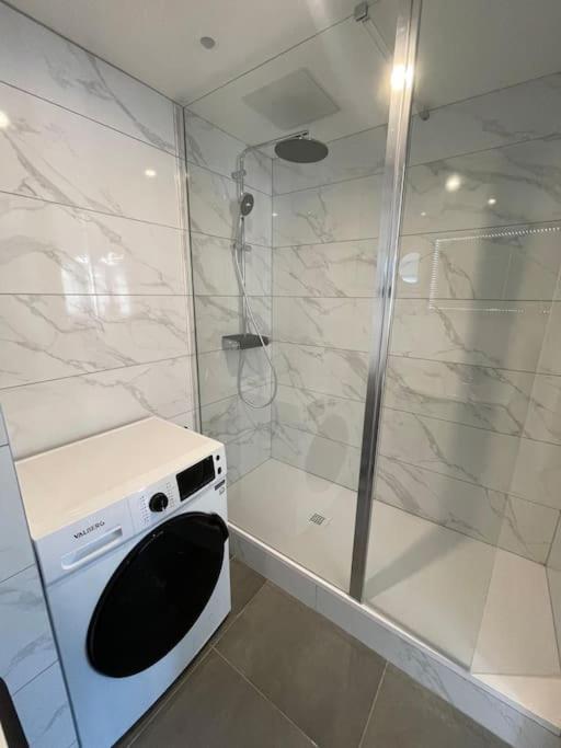 90M2 Hyper Centre Sauna Straatsburg Buitenkant foto